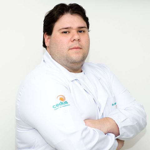 Dr. Marcelo Nunes Perecin